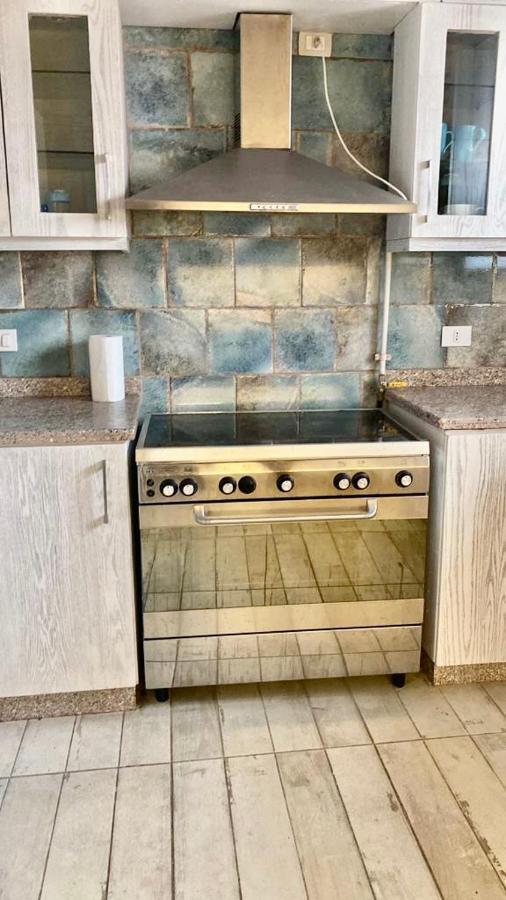 Luxurious 3 Bedroom Rustic Apartment Overlooking Huge Garden - For Families And Couples 카이로 외부 사진