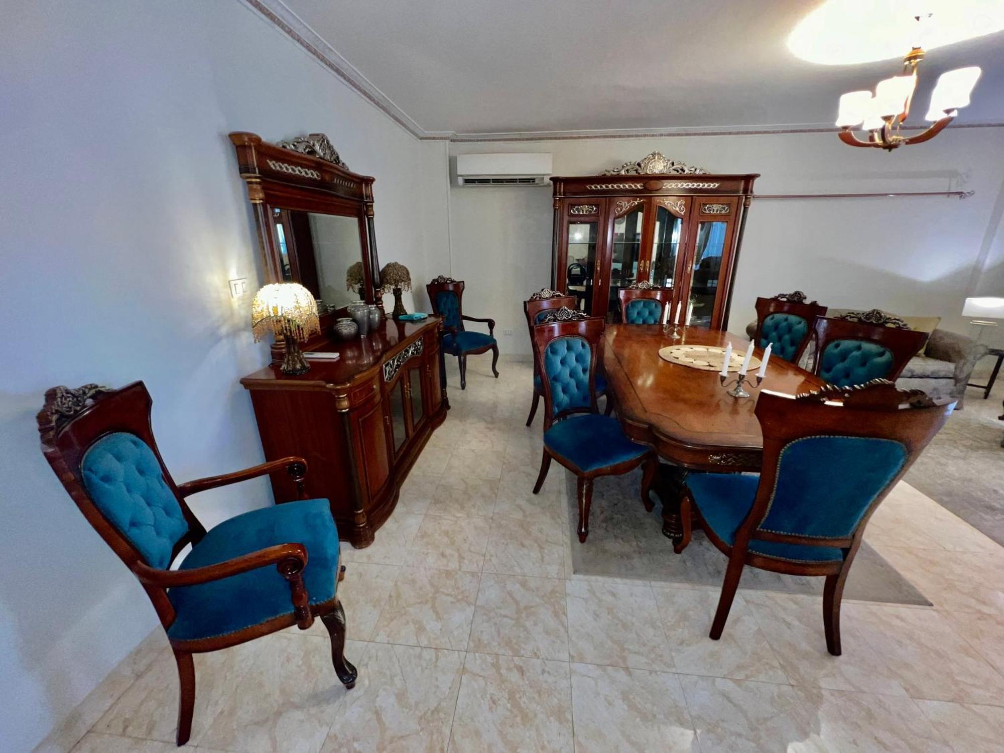 Luxurious 3 Bedroom Rustic Apartment Overlooking Huge Garden - For Families And Couples 카이로 외부 사진